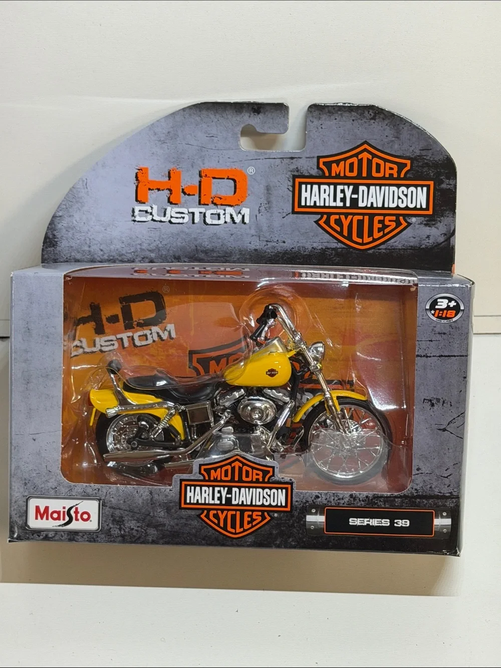 Harley-Davidson Yellow and Black Die-Cast Motorcycle Collectible